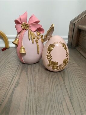 2 pink and gold fun decor Easter eggs